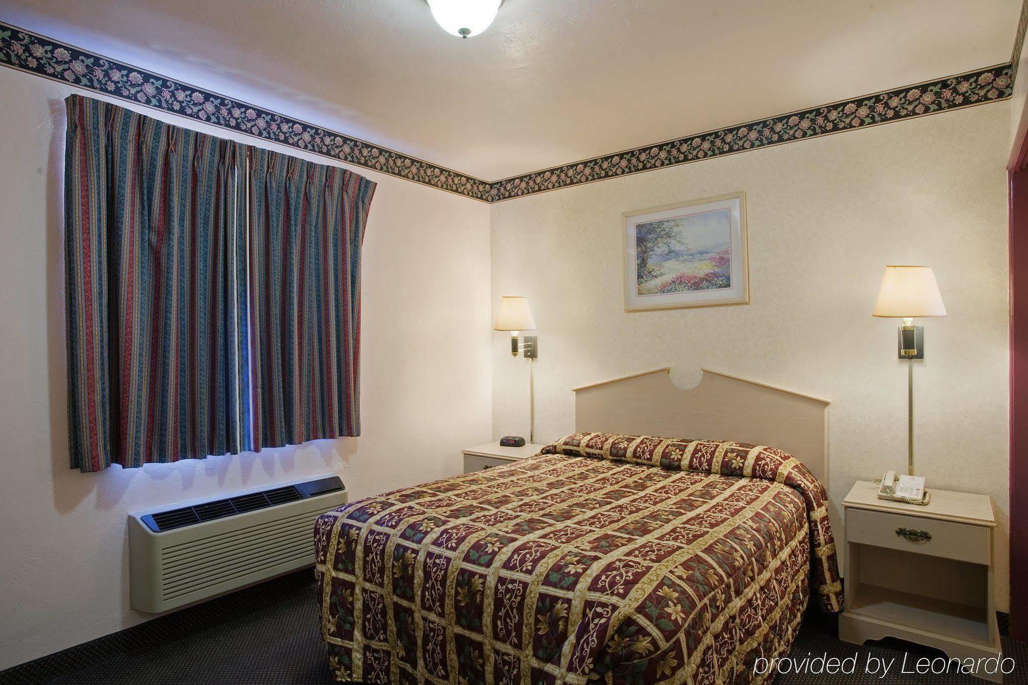 Riverside Inn & Suites سانتا كروز، كاليفورنيا المظهر الخارجي الصورة